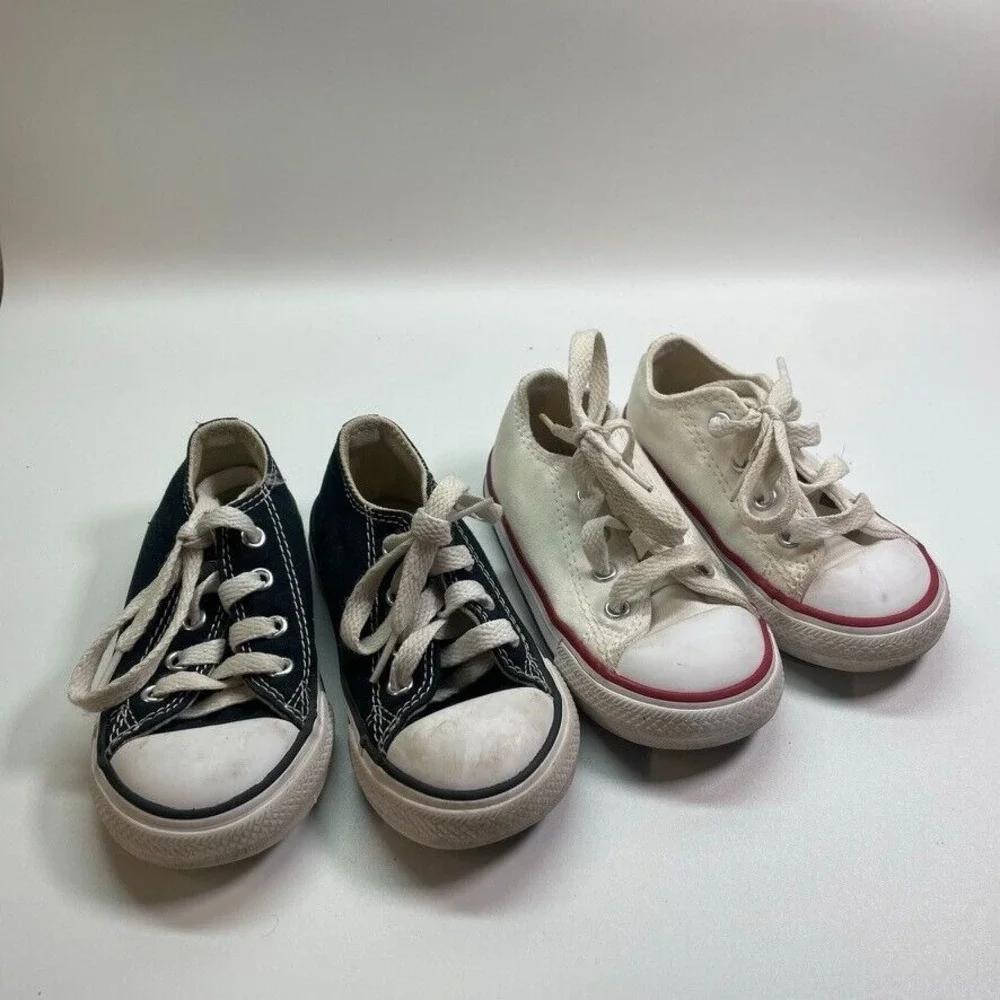 Lot of 2 Converse All Star Toddler Size 6 Black and white Canvas Low Top Lace up